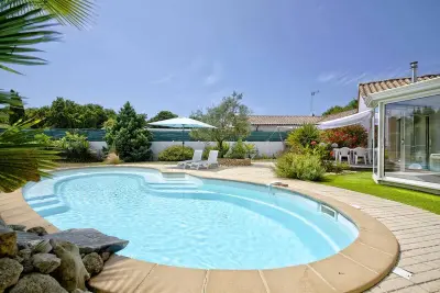 Villa à La Teste de Buch,  LA TESTE DE BUCH, A 1,6 KM DU MARCHE MUNICIPAL ET A 5 KM DES PLAGES - N°983031