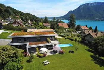 Villa a Sévrier,Villa de charme avec piscine, vue Lac à 10 minutes du centre ville 980604 N°984101