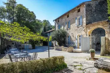 Casa a Pernes les Fontaines,Superbe mas provencal avec piscine chauffée 983147 N°984156