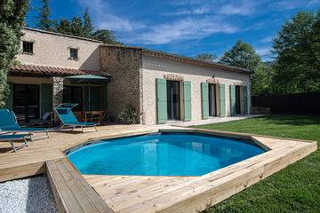 Location Maison à Fontaine de Vaucluse,Maison idéale pour les familles avec piscine privée - Fontaine-de-Vaucluse - N°984179