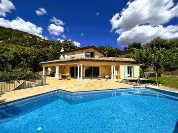 Location Villa à La Londe les Maures, Villa Provençale pour 10 personnes avec climatisation et vue mer avec piscine privée et chauffée à La Londe-les-Maures 988718 N°984341