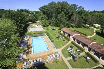 Location Chalet à Belvès,Flower Camping Les Nauves - Chalet Confort 35 m² 2 chambres + terrasse couverte 998452 N°984600