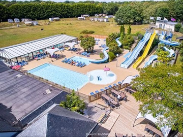 Location Chalet in Monterblanc,Camping Les Jardins du Morbihan - Chalet PMR (accès handicapés) 2 CH 1003950 N°984775