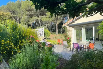 Haus in Taillades,La Florentine - maison au cœur de la pinède avec piscine sans vis à vis 1016476 N°985166