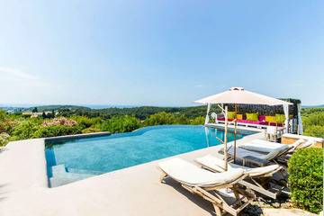 Location Villa à Sanary sur Mer, Villa d'architecte, Sanary, piscine, pleine vue mer, tout confort, bien d'exception - N°986030