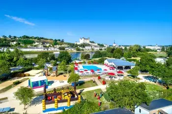 Cabaña en Saumur, Camping L'Ile d'Offard - Lodge Premium VIP 45m² (2 chambres) dont terrasse de 11m² + TV + Draps + Serviettes 1072424 N°986506