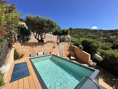 Villa à La Londe les Maures,  Villa climatisée pour 6 personnes avec piscine sur le Domaine de Valcros à la Londes-Les-Maures 1084272 N°986614