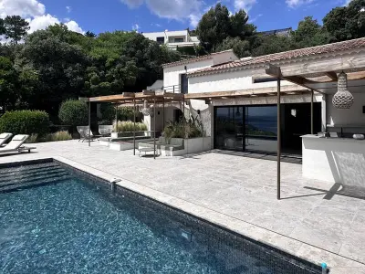 Villa à Les Issambres, Villa de maître avec piscine privée pour 14 personnes, climatisation et animaux admis - L987187