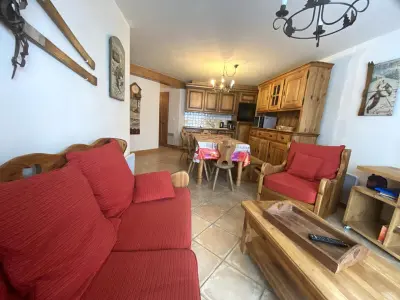 Appartement à Morillon Village, Appartement 3 pièces avec balcon, ski à 50m, animaux acceptés - L987648