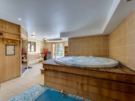 Appartement cosy avec accès direct aux pistes, piscine et spa à Arc 1950 - Photo 2