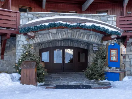 Appartement cosy avec accès direct aux pistes, piscine et spa à Arc 1950 - Photo 17