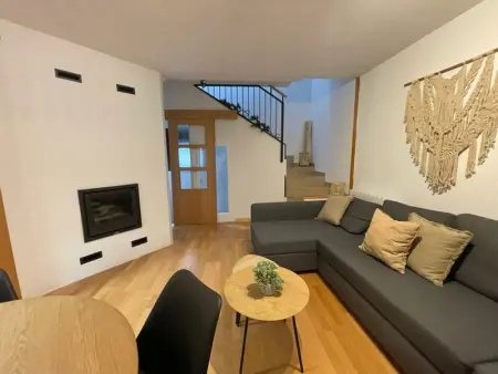 Charmante maison de 3 étages près des pistes de ski, idéale pour des vacances au cœur des Pyrénées. - Photo 2