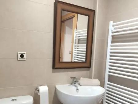 Charmante maison de 3 étages près des pistes de ski, idéale pour des vacances au cœur des Pyrénées. - Photo 12