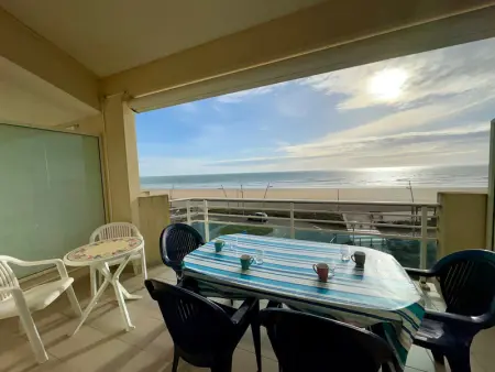Appartement à Saint Hilaire de Riez, Appartement T2 + Mezzanine avec 2 Salles d'Eau et Parking Privé, Bord de Mer - St-Hilaire-de-Riez - L987996