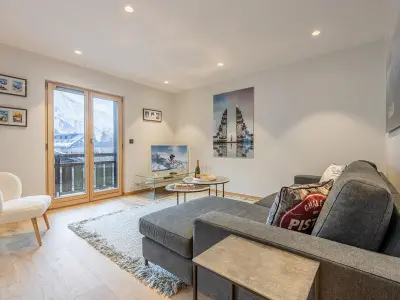 Appartement à Chamonix Mont Blanc, Appartement rénové avec accès direct au golf de Chamonix - L987999