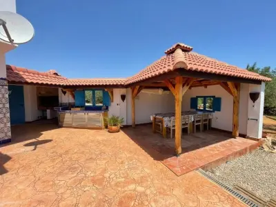 Villa à L'Ametlla de Mar, Villa à Ametlla de Mar pour 8 pers. avec piscine privée, clim, jardin, BBQ et mini-golf - L988022