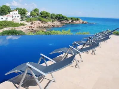 Villa à L'Ametlla de Mar, Villa   à Ametlla de Mar pour 8 personnes avec piscine privée - L988023