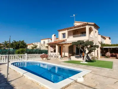 Villa à L'Ametlla de Mar, Villa à L'Ametlla de Mar pour 8 pers. avec piscine privée, climatisation et proche commerces - L988032