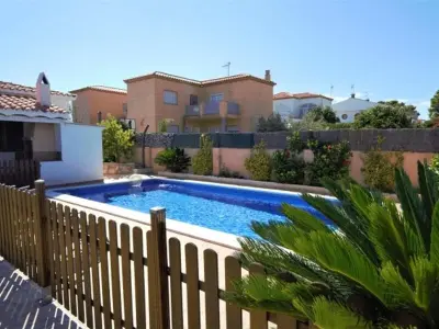 Villa à L'Ametlla de Mar, Villa avec Piscine Privée à Ametlla de Mar pour 6 Personnes, Proche Mer - L988059