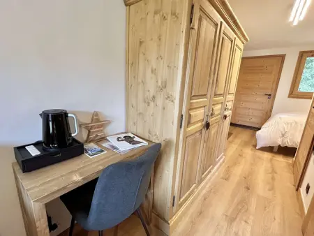 Charmant studio avec balcon exposé sud, casier à skis et parking, proche des pistes à Demi-Quartier - Photo 5