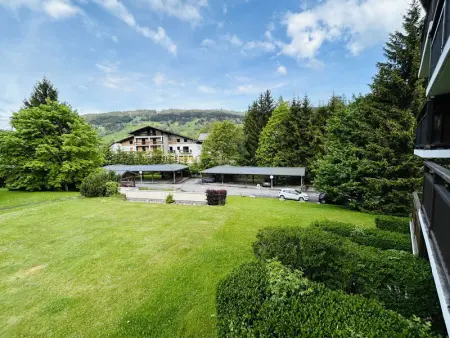 Charmant studio avec balcon exposé sud, casier à skis et parking, proche des pistes à Demi-Quartier - Photo 10