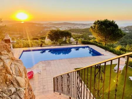 Maison moderne avec piscine privée et solarium à Sant Feliu de Guíxols - Photo 2