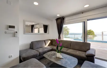 Location Maison 8 personnes à Dramalj - Photo 2