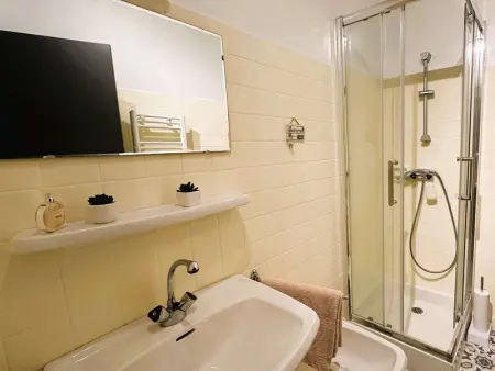 Appartement rénové à Fouesnant, 4 pers. à 50m de la plage de Cap Coz, parking privé - Photo 6