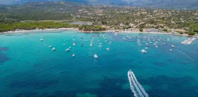 Chalet à Sainte Lucie de Porto Vecchio, Camping U Pinarellu - GAMME ESSENTIELLE - L'Incarpuniti (samedi/samedi) - - L989003