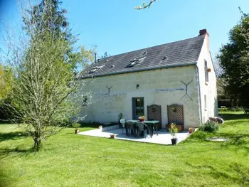 Casa rural en La Chapelle sur Loire,Maison rénovée du XVIe, jardin clos, proche de la Loire et châteaux, tout inclus, équipements complets FR-1-381-562 N°989048