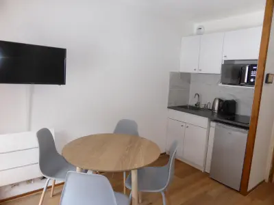 Appartement à Les Contamines Montjoie, Studio avec coin nuit et balcon aux Contamines, proche remontées mécaniques, idéal pour 4 personnes - L989148