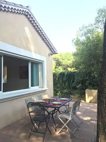 Maison à Sanary sur Mer,Villa 2 chambres, coeur de Sanary, parking, wifi 924729 N°989258