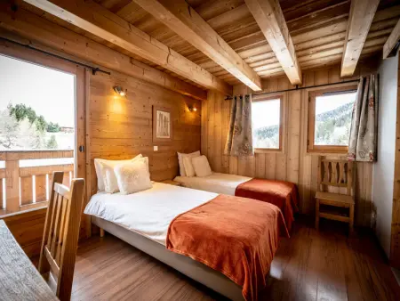 Chalet spacieux avec jacuzzi et vue Mont Blanc, 5 chambres, WiFi - Photo 10