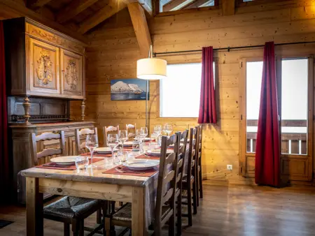 Chalet de charme avec jacuzzi, sauna et wifi, proche des pistes - Photo 1