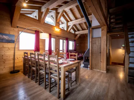 Chalet de charme avec jacuzzi, sauna et wifi, proche des pistes - Photo 5
