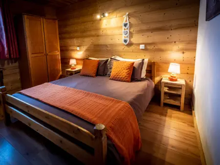 Chalet de charme avec jacuzzi, sauna et wifi, proche des pistes - Photo 6
