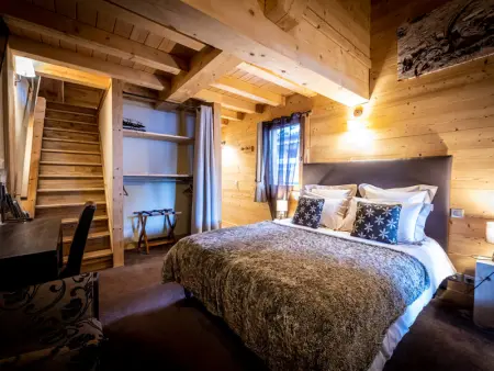 Chalet de charme avec jacuzzi, sauna et wifi, proche des pistes - Photo 10