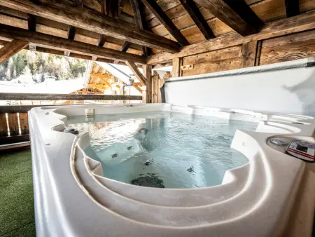 Chalet de charme avec jacuzzi, sauna et wifi, proche des pistes - Photo 12