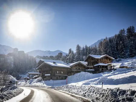 Chalet de charme avec jacuzzi, sauna et wifi, proche des pistes - Photo 20