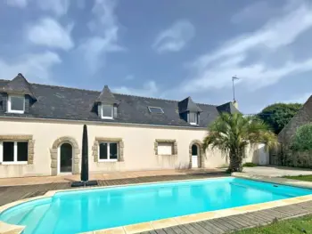 Maison à Ploemeur,Maison à Ploemeur avec 4 chambres, piscine chauffée, proche mer et campagne FR-1-349-220 N°989491