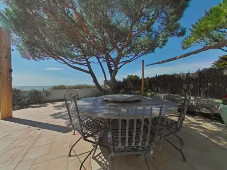 Maison confortable face à la mer, 7 couchages, terrasse, jardin, wifi, parking, animaux acceptés - Photo 2