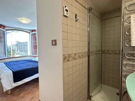 Maison confortable face à la mer, 7 couchages, terrasse, jardin, wifi, parking, animaux acceptés - Photo 13