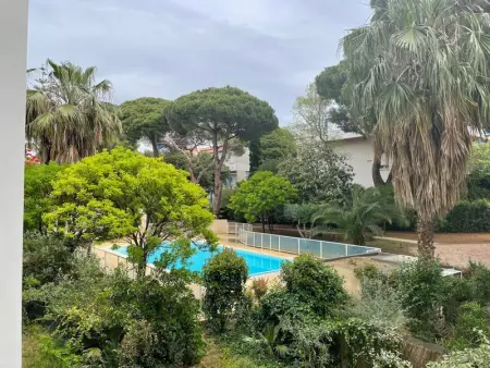 T2 Climatisé Avec Piscine, Wifi, Terrasse et Jardin au Port de Hyères - Photo 7