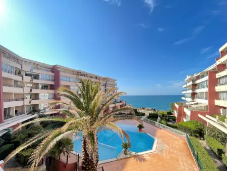 Appartement à Sète, Appartement familial 5 pers, piscine, front de mer, parking, proche commerces - L989620