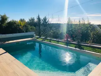 Villa à Sanary sur Mer,Villa 3 chambres, clim, piscine, rénovée, vue mer  1115666 N°989901