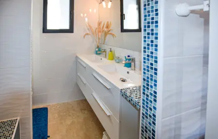 Maison avec piscine, Maison 10 personnes à Rochegude - Photo 28