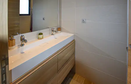 Maison avec piscine, Maison 10 personnes à Rochegude - Photo 30