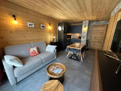 Appartement à Vars, Studio cosy pied des pistes avec piscine et parking, idéal pour 4 pers. - L990042