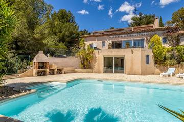 Location Villa à Bandol,Magnifique villa avec piscine, patio et jardin - Bandol - Welkeys - N°990223