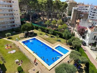 Appartement à Salou, Appartement avec Piscine à 5 min de la Plage et Centre, Clim et Wi-Fi - Costa Dorada - L990557